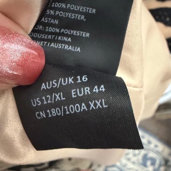 BARDOT NEW Women's 12 XL Embroidered Nude Black Overlay Midi Dress Sexy Sheath - Picture 13 of 16